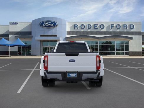 New 2026 Ford F450 XLT w/ XLT Premium Package image 5