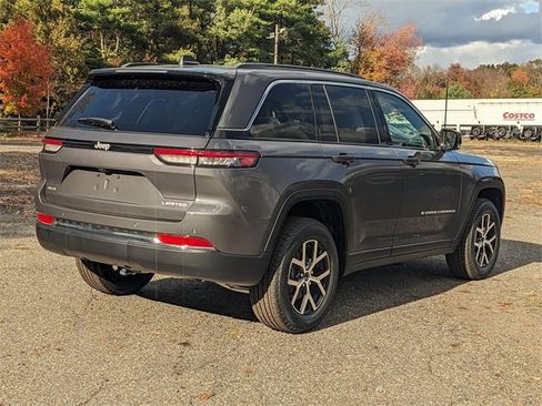 New 2025 Jeep Grand Cherokee Limited image 3