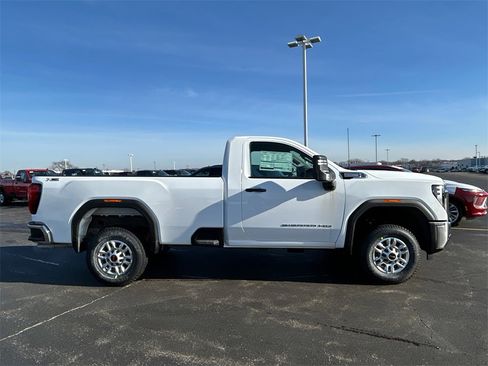 New 2026 GMC Sierra 2500 Pro w/ Convenience Package image 9