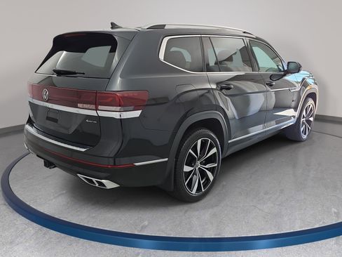 Used 2024 Volkswagen Atlas SEL Premium R-Line AWD/4WD image 5