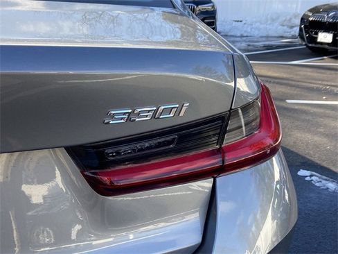 Used 2025 BMW 330i xDrive Sedan w/ Convenience Package image 29