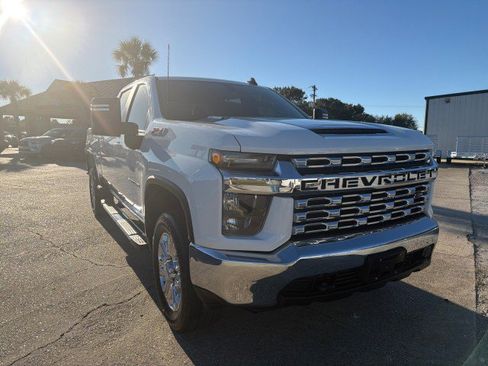 Used 2021 Chevrolet Silverado 2500 LT w/ Z71 Off-Road Package image 16