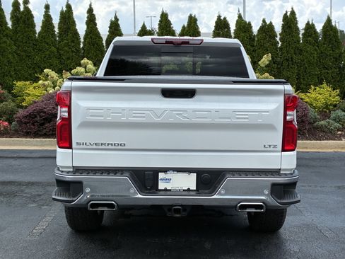 Used 2025 Chevrolet Silverado 1500 LTZ AWD/4WD image 8