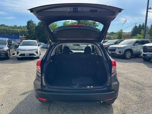 Used 2016 Honda HR-V LX image 6