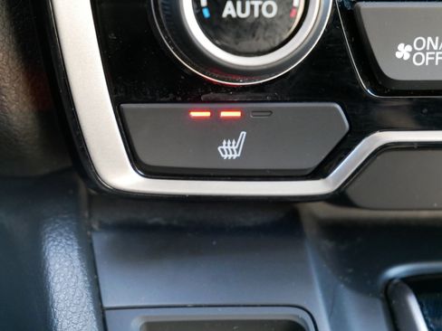 Used 2018 Honda CR-V Touring image 28