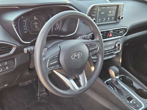 Used 2020 Hyundai Santa Fe SEL image 2