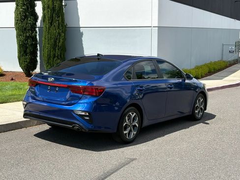 Used 2020 Kia Forte LXS FWD image 5