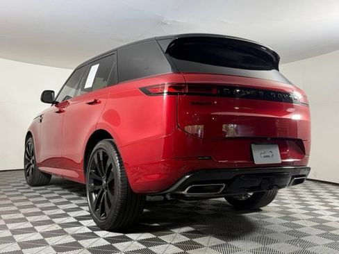 Used 2024 Land Rover Range Rover Sport Dynamic SE AWD/4WD image 4