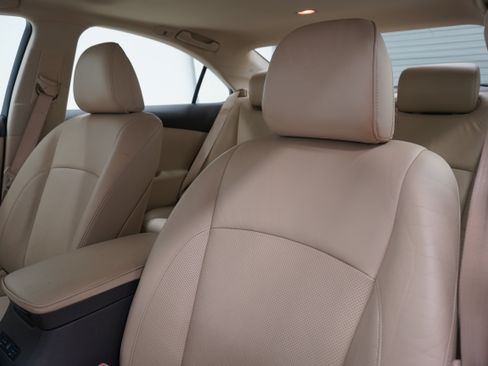 Used 2011 Lexus ES 350 FWD image 9