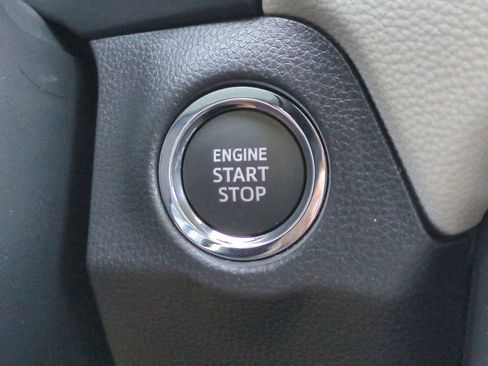 Certified 2025 Toyota RAV4 XLE image 25