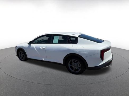 Used 2025 Kia K4 FWD image 10