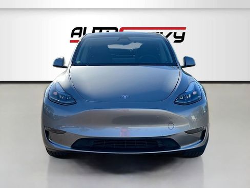 Used 2025 Tesla Model Y Long Range RWD image 2
