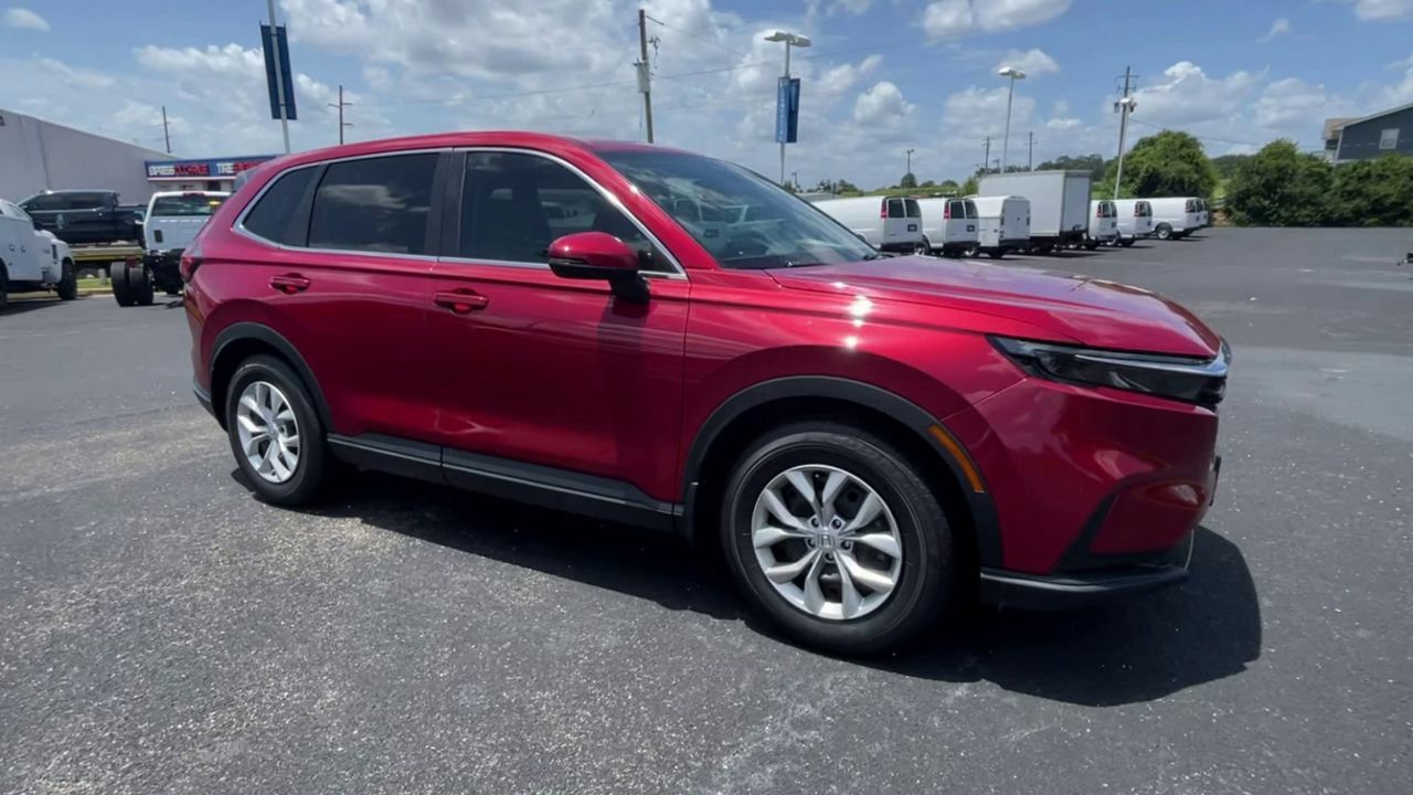 Used 2025 Honda CR-V LX image 2