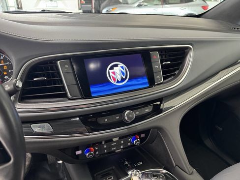 Used 2024 Buick Enclave Premium image 36