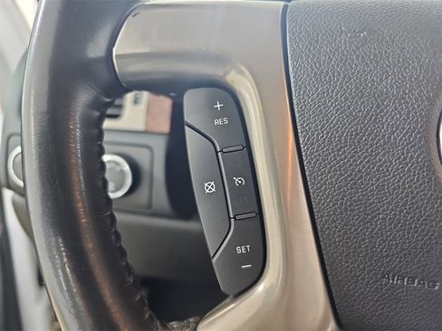 Used 2010 Chevrolet Tahoe LTZ image 23