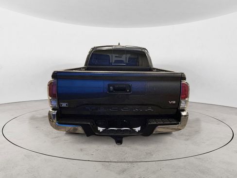 Certified 2023 Toyota Tacoma TRD Off-Road image 3