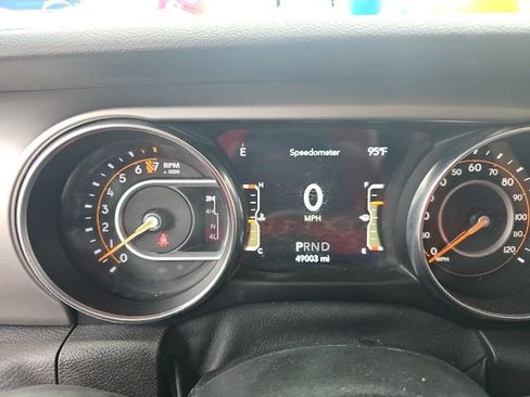 Used 2020 Jeep Gladiator Sport w/ Quick Order Package 24S AWD/4WD image 10