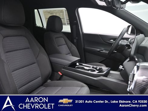 New 2026 Chevrolet Equinox LT w/ Safety and Technology Package image 16