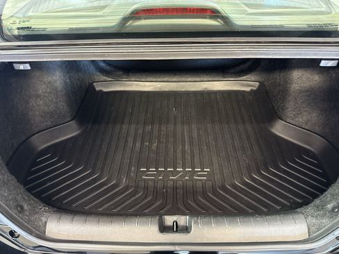 Used 2018 Honda Civic EX-T image 30