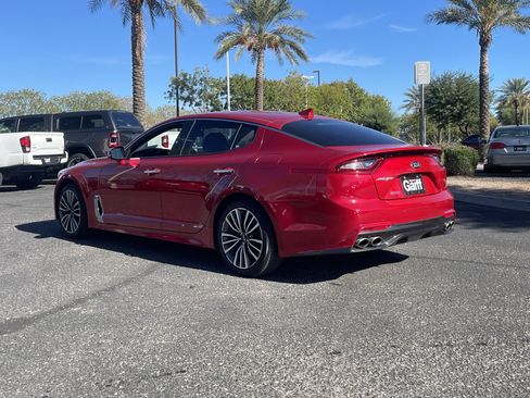 Used 2019 Kia Stinger image 3