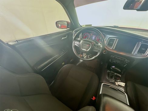 Used 2017 Dodge Charger R/T Scat Pack image 9