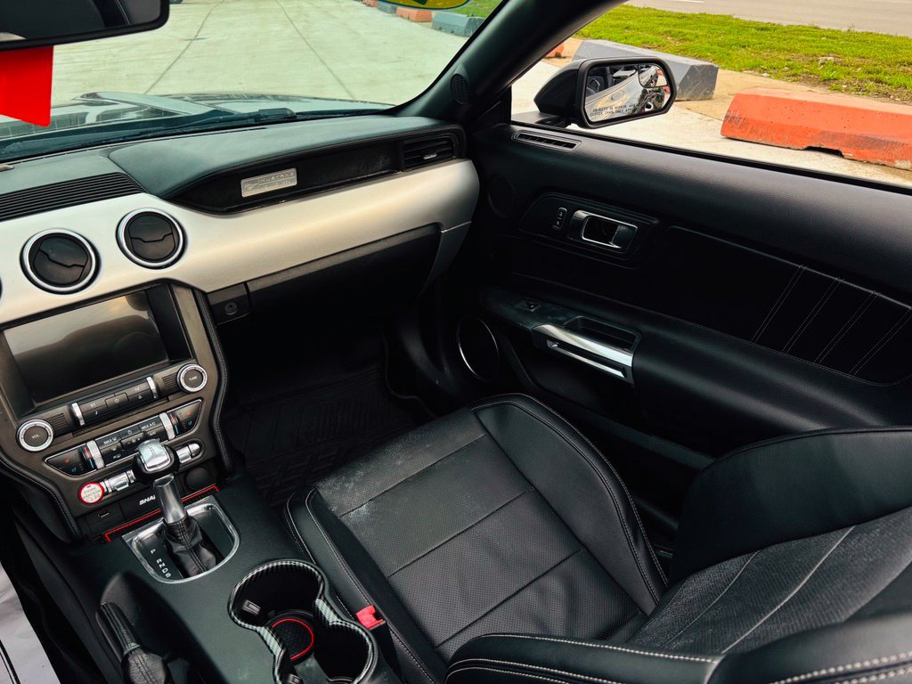 Used 2017 Ford Mustang GT Premium RWD image 41