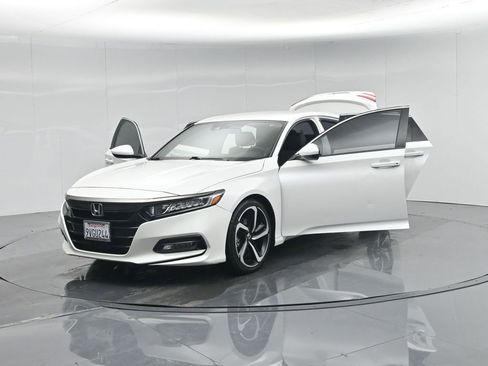 Used 2020 Honda Accord Sport image 34