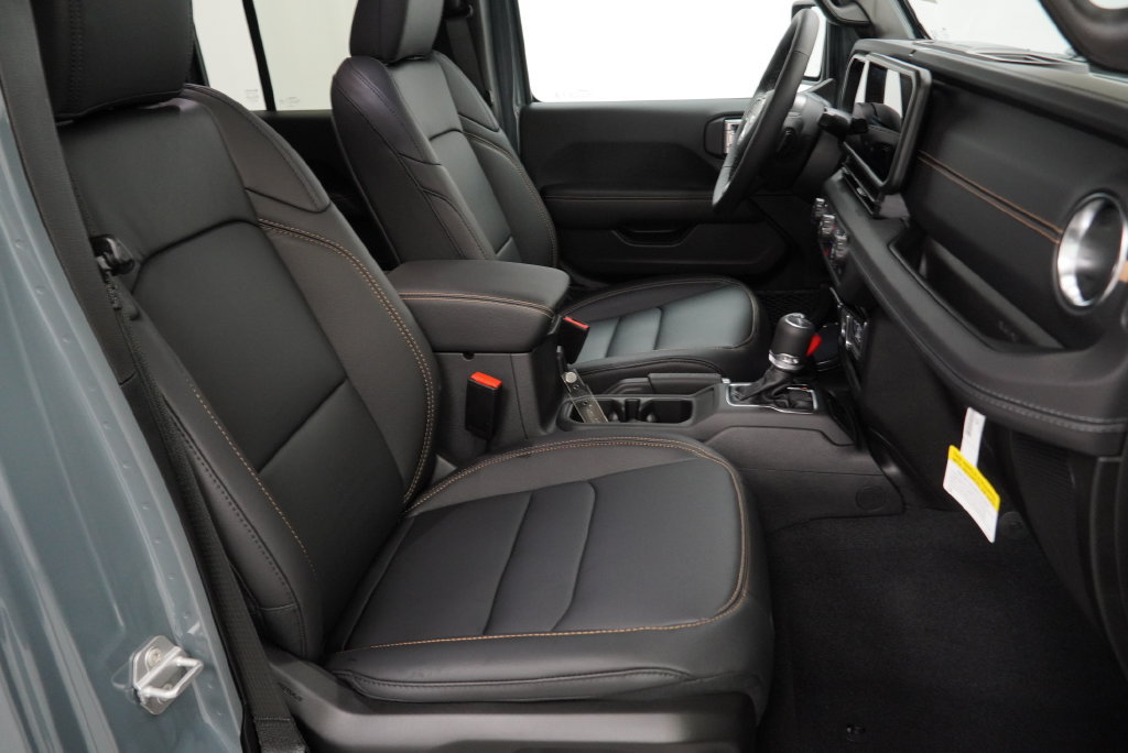 New 2026 Jeep Gladiator Mojave AWD/4WD image 34