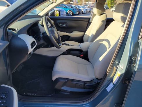 Used 2024 Honda HR-V LX image 11