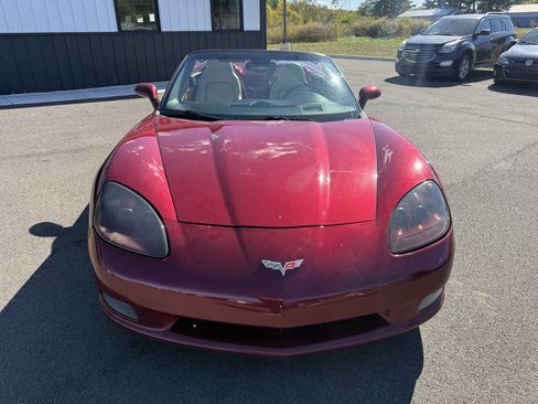 Used 2006 Chevrolet Corvette Convertible w/ Preferred Equipment Group RWD image 3