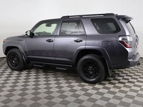 Used 2021 Toyota 4Runner Venture w/ Moonroof Package AWD/4WD image 13