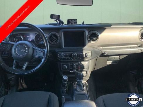Certified 2022 Jeep Gladiator Mojave AWD/4WD image 32