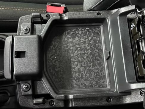 Used 2024 Jeep Wrangler Unlimited Sport AWD/4WD image 34