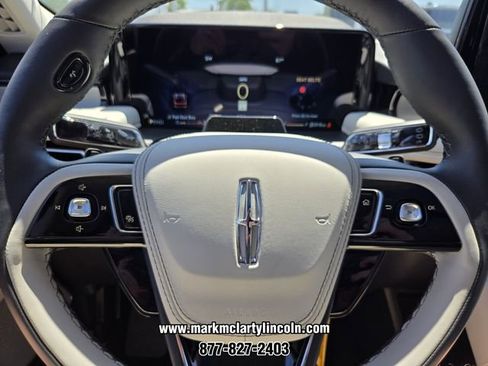 New 2026 Lincoln Aviator Reserve AWD/4WD image 19