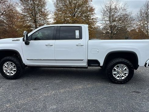 New 2025 Chevrolet Silverado 2500 High Country w/ High Country Premium Package image 8