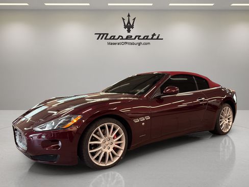 Used 2015 Maserati GranTurismo Convertible RWD image 1
