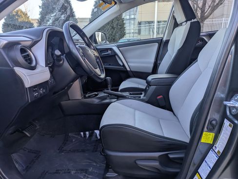 Used 2017 Toyota RAV4 XLE image 12