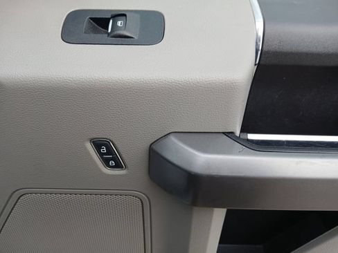 Used 2019 Ford F150 XLT AWD/4WD image 16