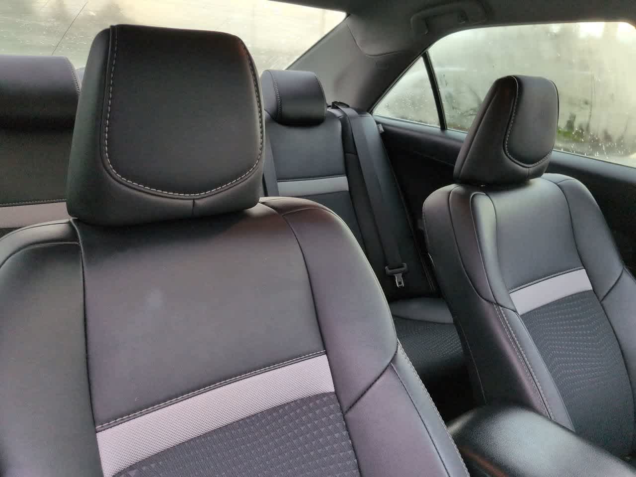 Used 2014 Toyota Camry SE FWD image 7