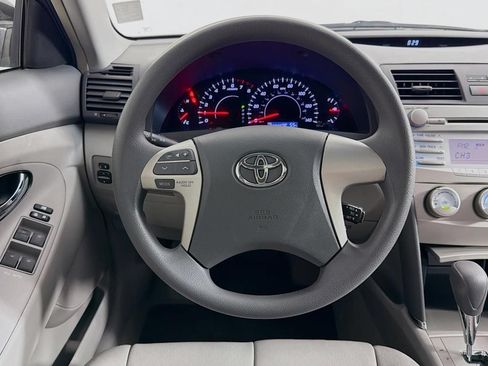 Used 2011 Toyota Camry LE w/ LE Extra-Value Pkg FWD image 14