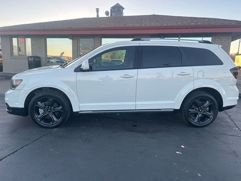 Used 2020 Dodge Journey Crossroad image 2
