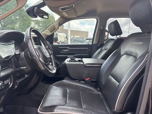 Used 2020 RAM 1500 Laramie AWD/4WD image 8