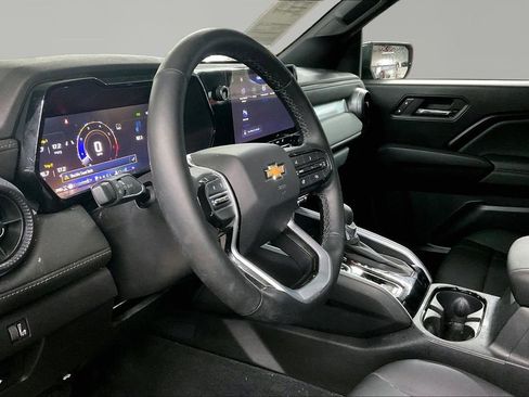 Used 2024 Chevrolet Colorado LT w/ LT Convenience Package III image 20