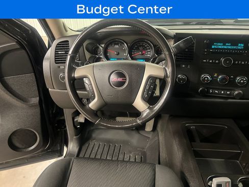 Used 2011 GMC Sierra 2500 SLE AWD/4WD image 17