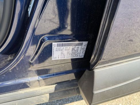 Used 2025 Nissan Rogue SV AWD/4WD image 31