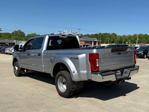 Used 2022 Ford F350 XLT w/ XLT Value Package AWD/4WD image 4