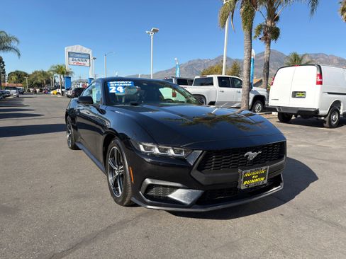 Used 2024 Ford Mustang Coupe image 2