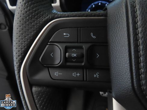 Used 2025 Toyota Tacoma TRD Sport AWD/4WD image 14