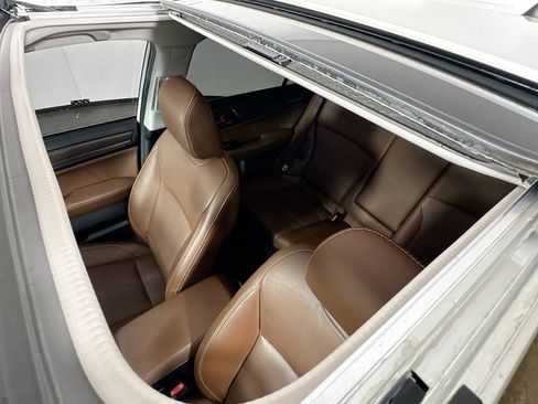 Used 2019 Subaru Outback 3.6R Touring w/ Popular Package #3A image 25