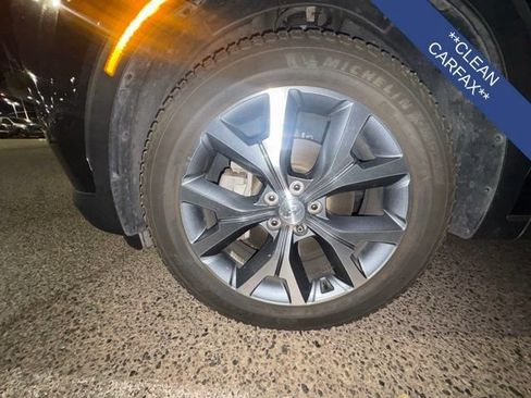 Used 2020 Hyundai Palisade SEL FWD image 3